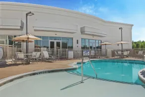 Staybridge Suites - Florence Center by IHG - Basseng