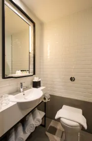 Aerotel London Heathrow Airport, Terminal 2 & Terminal 3 - Salle de bain