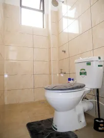 Serine 2 Bedroom Serviced Apartments - Badrum