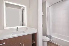 TownePlace Suites by Marriott Edmonton Sherwood Park - Salle de bain