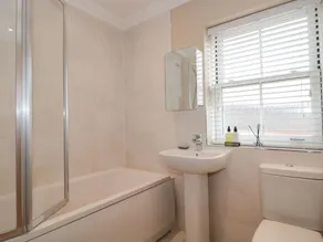 Agradable casa rural apta para familias con terraza y jardín | Se admiten mascotas - Baño