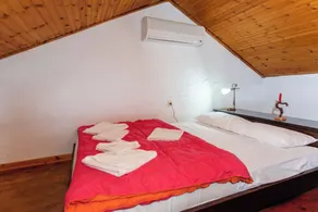 Dream 1 -traditional House With Pool To Share - Rom