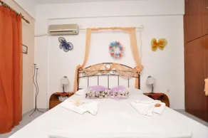 Manos Syros - Rom