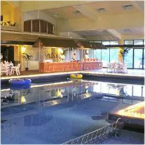 Fariyas Resort Lonavala - Pool