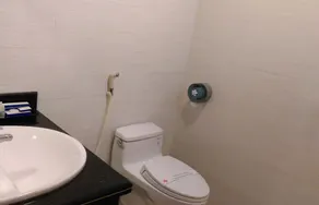 Golden Thai binh Hotel - Bathroom