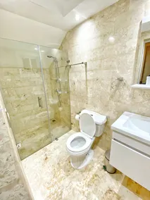 Green Oasis Hotel - Bathroom