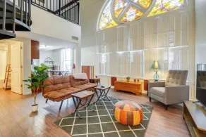 Unique & Stylish Studio Loft in Huntington! - Intérieur