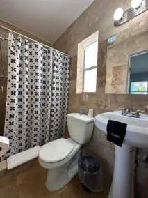 White Horse Motel - Badezimmer
