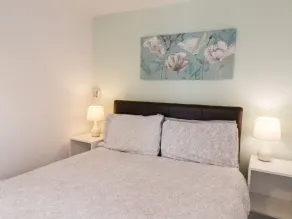 10 Beach View @ Beaconsfield House - Room