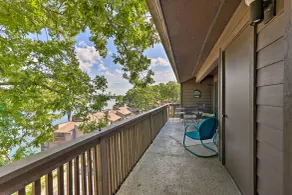 Hot Tub Access: Fantastic Condo in Hot Springs! - Interior