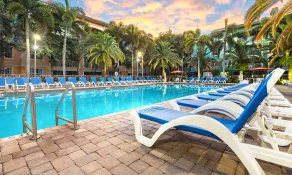 Mizner Place at Weston Town Center, Fort Lauderdale - Piscine