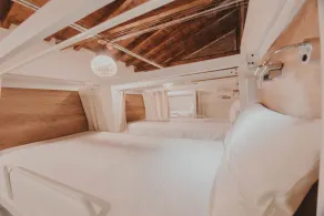 4U Hostel - Room