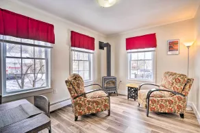 Dog-friendly Downtown Auburn Vacation Rental! - Interiör