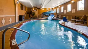 Best Western Plus Midwest Inn & Suites - Piscine