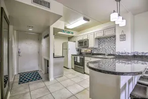 Steps to Beach: Beach Haven w/ Shared Amenities - Intérieur