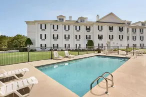 Baymont by Wyndham Henderson Oxford - Piscine