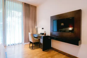 Waters Edge Hotel - Chambre