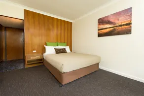 Renmark Country Club - Room