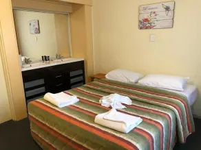 The Astor Hotel Motel - Chambre