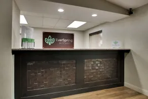 EverSpring Inn & Suites - Recepción