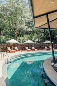 Suitree Experience Hotel - Piscina