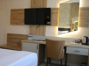 Isnova Hotel Airport - Zimmer