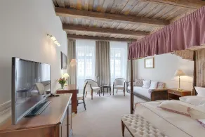 Hotel Embassy - Room