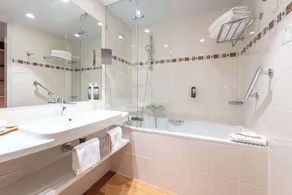 Best Western Premier Le Masq Hotel - Baño