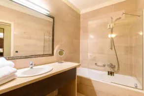 Hotel Opera Antwerpen Centrum - Bathroom
