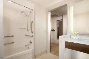 Holiday Inn Express New Orleans Downtown by IHG - Salle de bain
