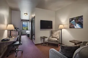 Glacier International Lodge - Chambre