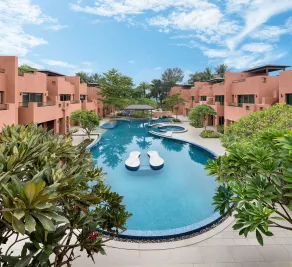 Taj Ganga Kutir Resort & Spa, Raichak - Piscina