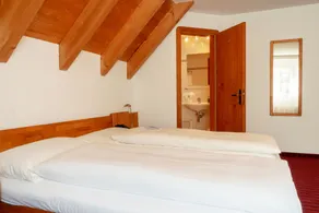 Typically Swiss Hotel Altana - Rum