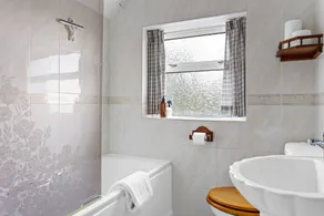 Blue Haze - Family accommodation with private beach access - Badeværelse