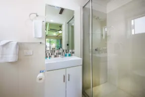 NRMA Agnes Water Holiday Park - Bathroom
