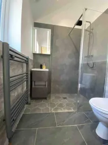 Oak Cottage - Bathroom
