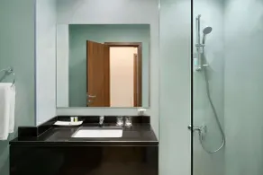 Ramada Encore Al Khobar Olaya - Bathroom