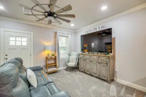 Fully Updated & Convenient! Baytown Home Near Dtwn - Interiør