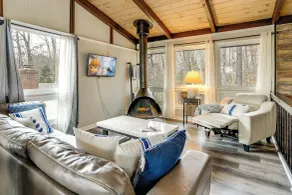 Family Home w/ Lake of the Woods Community Perks! - Parte interna