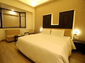 Hotel Forest Avenue - Best Luxury Hotel in Dehradun - Room