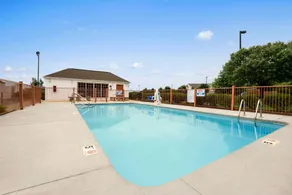Super 8 by Wyndham Garner/Clayton/Raleigh - Piscine