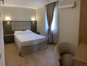Moonshine Hotel Suites - Room