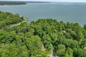 Coldspring Cottage < 1 Mi to Lake Livingston! - Interior
