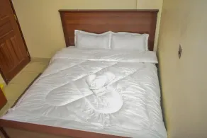 Lux Suites Ruby Apartment Ngara - Camera