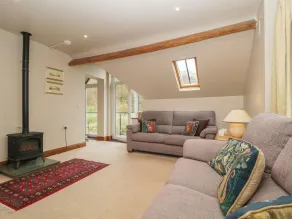 Cygnet Cottage - Living area