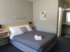 Belmore Motor Inn - Room