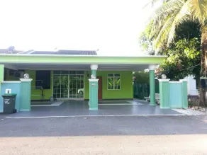 NOOR Homestay Taman Ira - Værelse