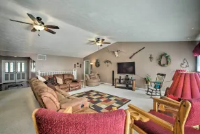 Pet-friendly, Lakefront Home in Golden w/ Patio! - Interiør