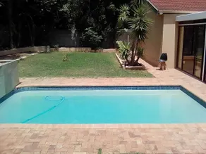 Dolisa's Place - Pool