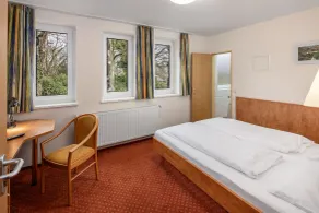 Academy Lodge Boardinghouse - Room
